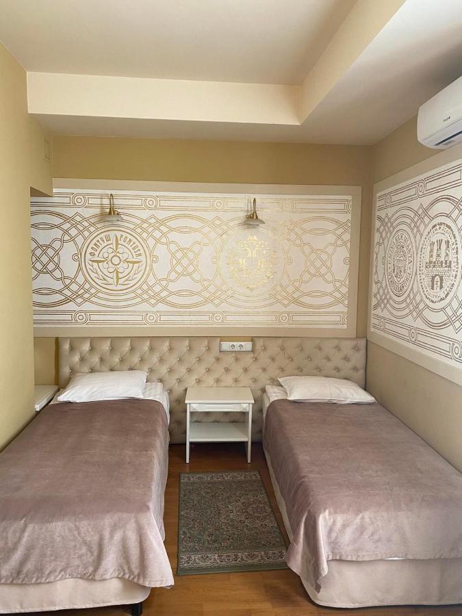 Fontush Boutique Hotel Ивано-Франкивск Екстериор снимка